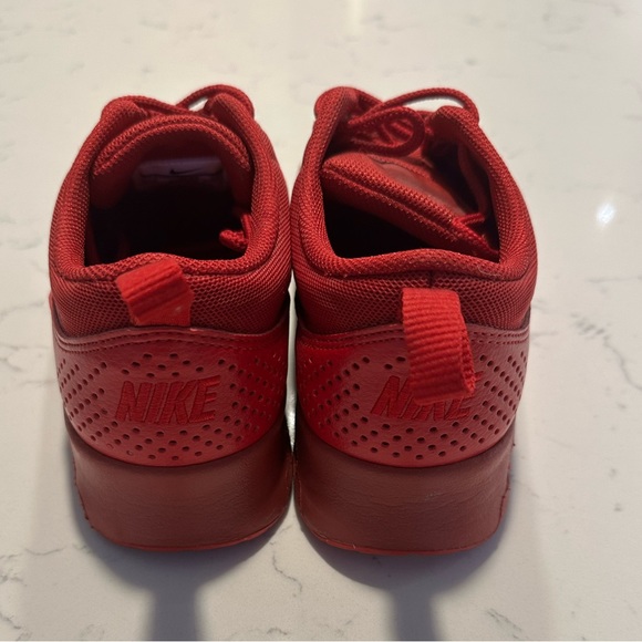 Nike Air Max Thea in Ruby red - Picture 4 of 8